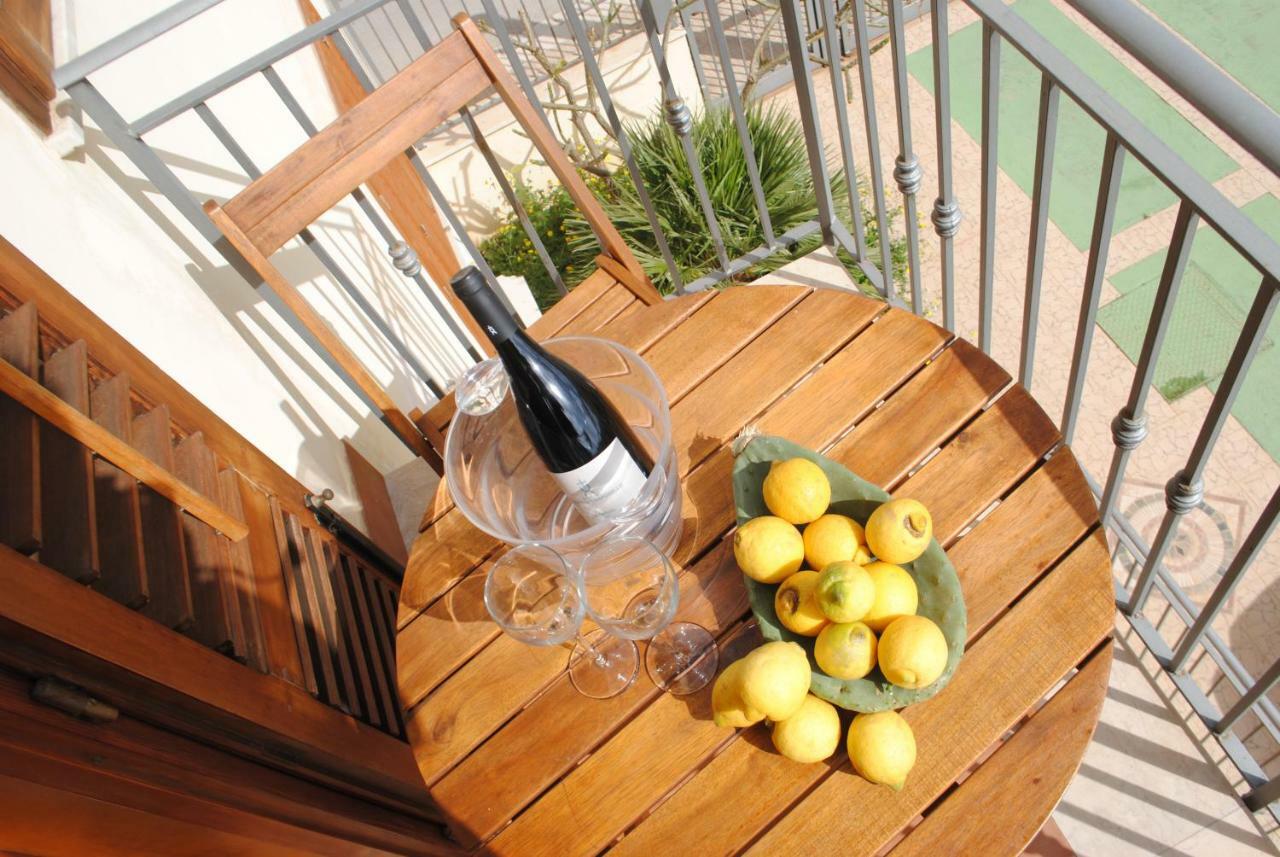 Sicily Home Casa Vacanze Con Piscina San Vito Lo Capo Dış mekan fotoğraf